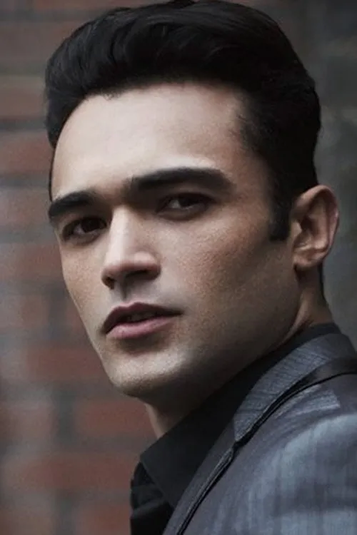 Marcelo Lourenco interpretando a Party Boy 2