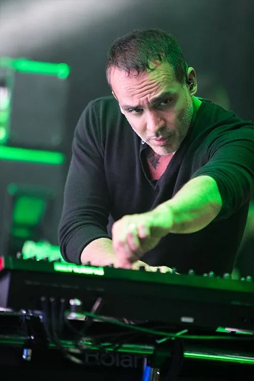 Rogério Flausino ha trabajado con Márcio Buzelin en 2 ocasiones