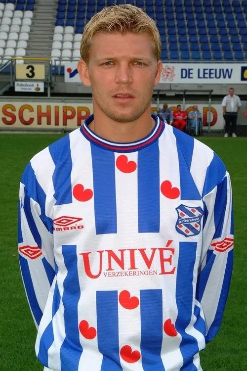 Kim Källström ha trabajado con Marcus Allbäck en 1 ocasiones