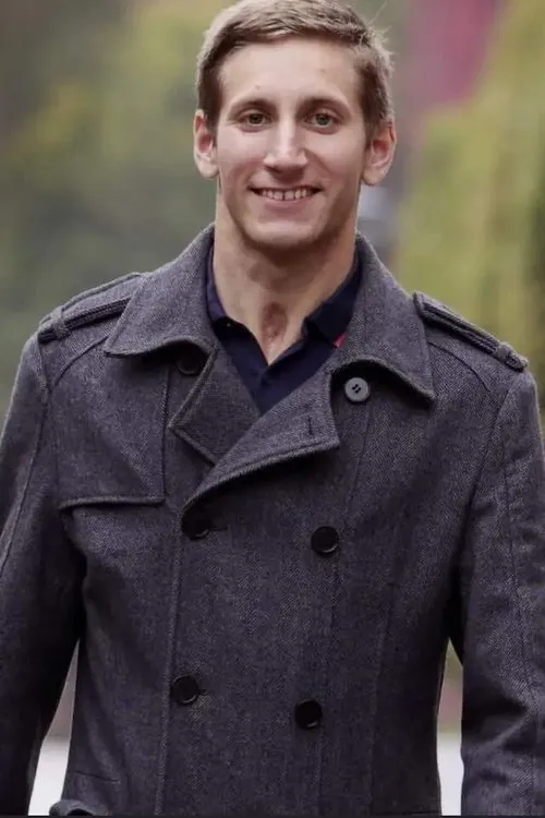 Marcus Lilliebjörn interpretando a Self