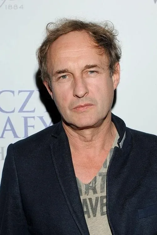 Marek Kalita interpretando a Sokolowski