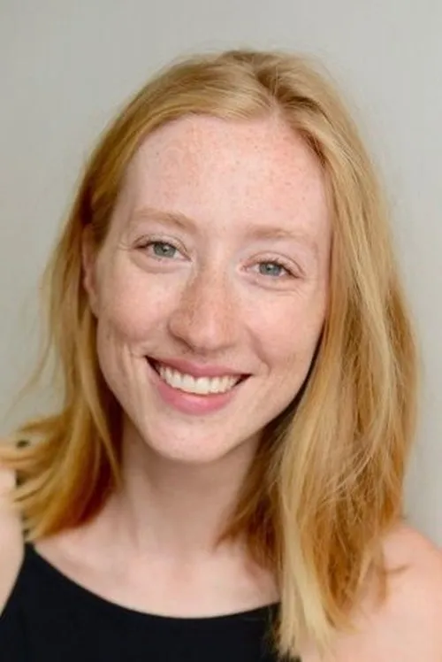 Maren Lord interpretando a Girl