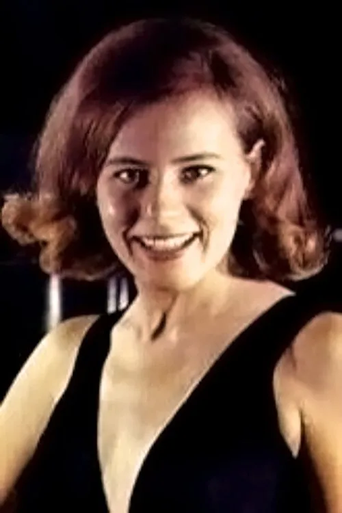 Margarita Broyer interpretando a singer