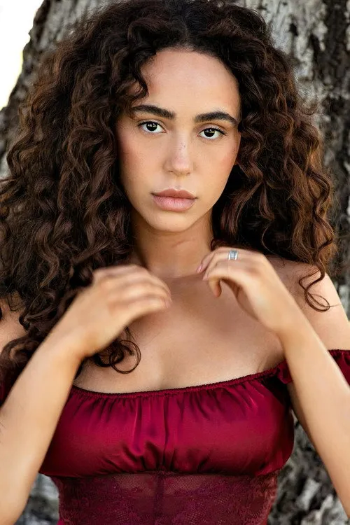 Margo Parker interpretando a Olivia Garland