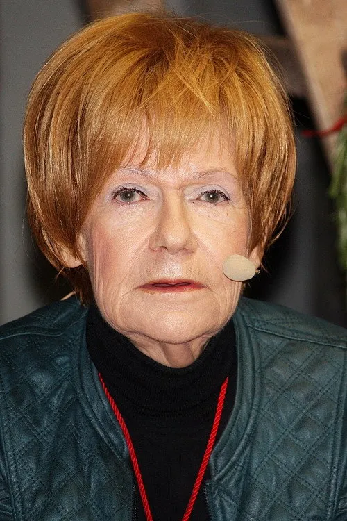 Maria Czubaszek interpretando a Self