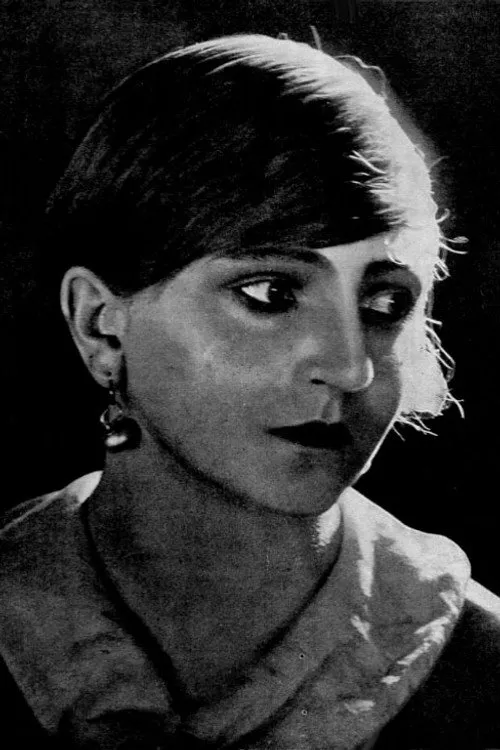 Maria Dyusimeter interpretando a Katya