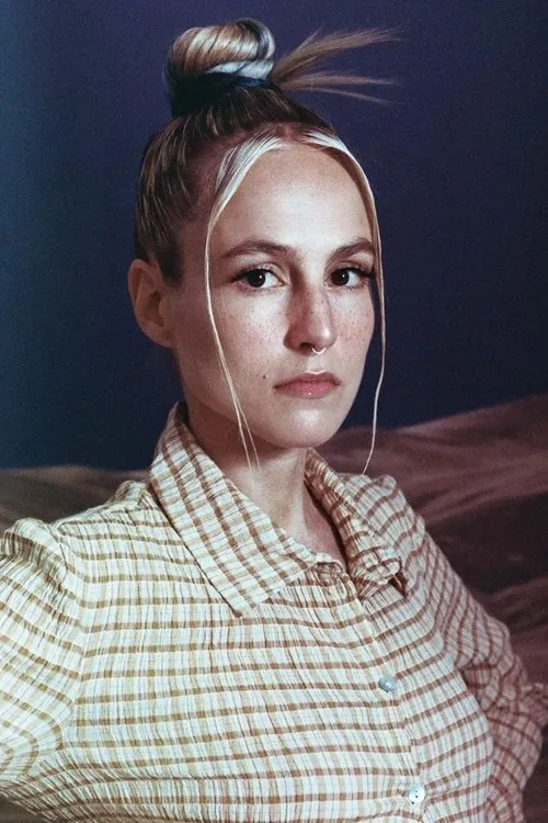 África Adalia ha trabajado con María Escarmiento en 1 ocasiones