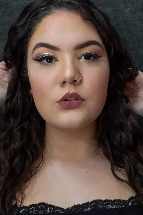 Maria Fernanda Silva interpretando a Isaura jovem