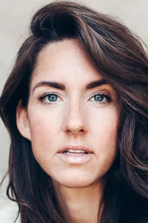 Maria Gregersen interpretando a Mom (on-set recording)