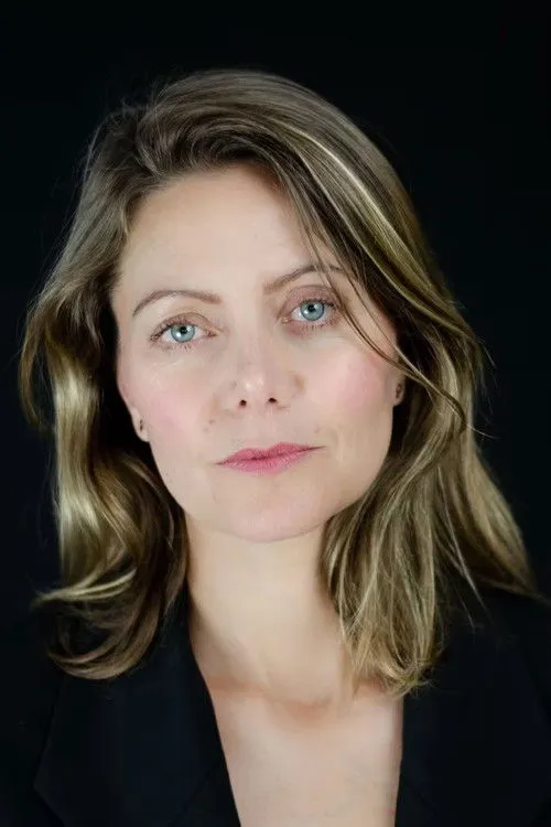 Foto de perfil del actor Maria Karpathakis en el reparto