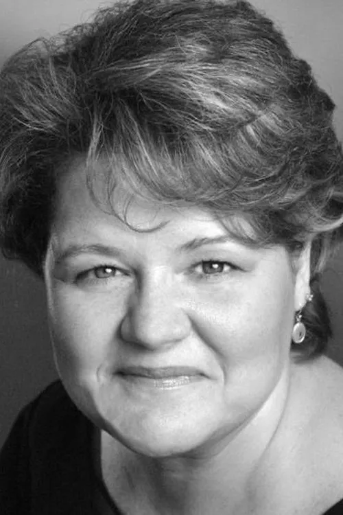 Maria Zifchak interpretando a Ines