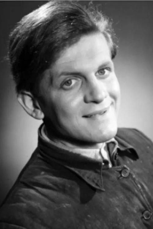 Marian Rułka interpretando a 