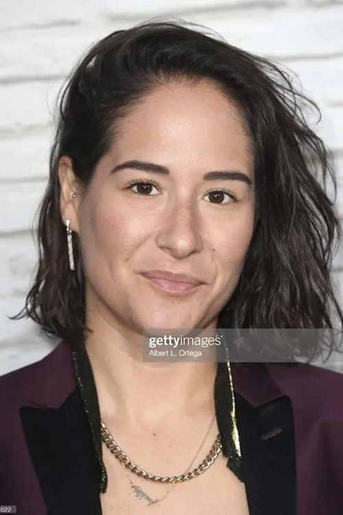 Mariel Taren interpretando a Stepha