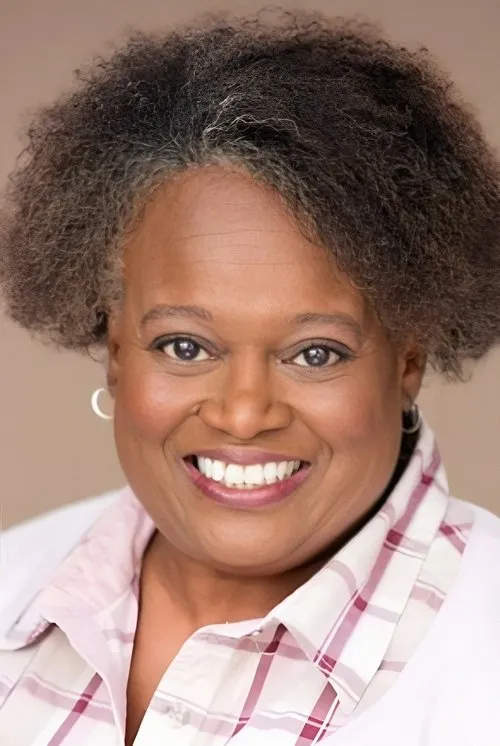 Marilyn Harris Smith interpretando a Ghetto Girl's Grandma