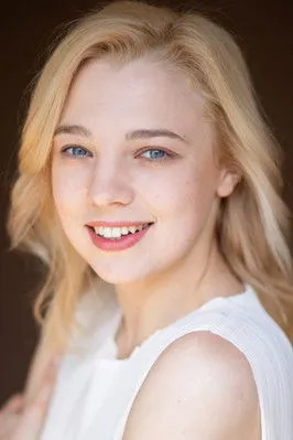 Marina Delmond interpretando a Anne-Prospère de Launay