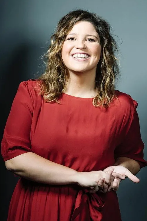 Marine Baousson interpretando a Self - Comedian