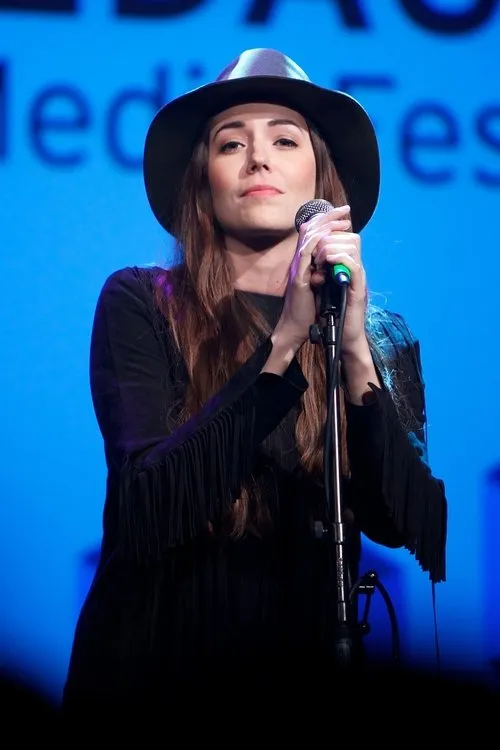 Aspen Miller ha trabajado con Marion Raven en 1 ocasiones