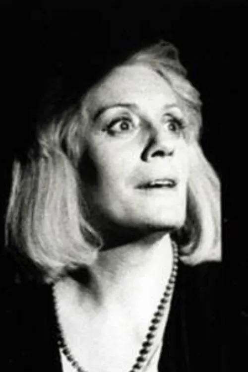 Marisa Fabbri interpretando a Maria Sbravati