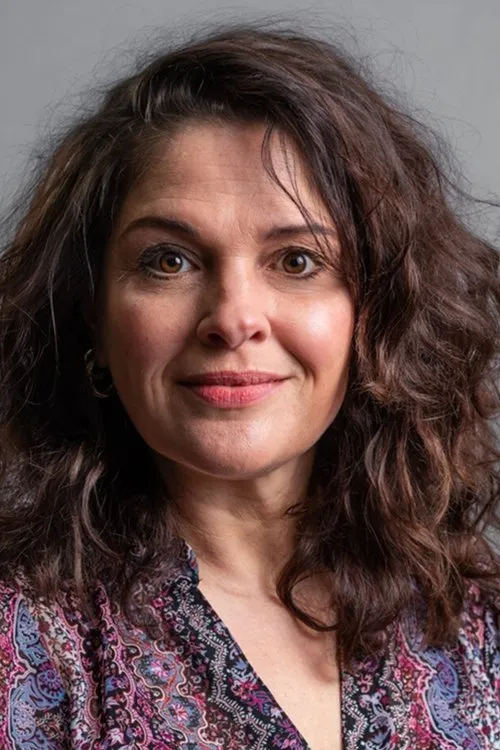 Marjolein Ley interpretando a Sharon