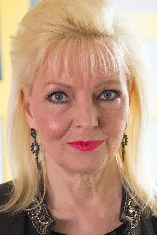 Helle Tarmet ha trabajado con Marju Länik en 1 ocasiones