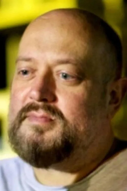 Derek Baynham ha trabajado con Mark Bessenger en 1 ocasiones