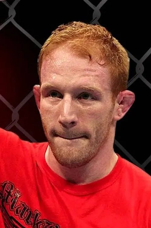 Mark Bocek interpretando a Self