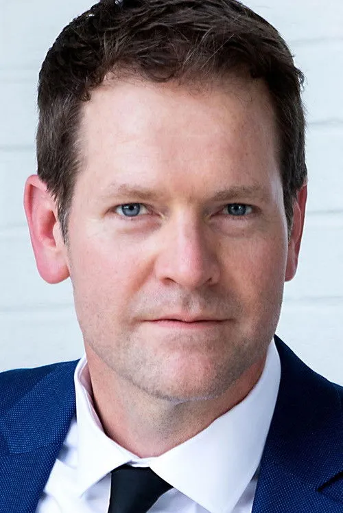 Kari Fabian ha trabajado con Mark E. Holmes en 1 ocasiones