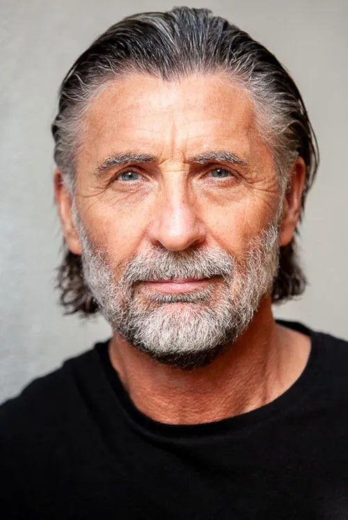 Stuart Boother ha trabajado con Mark Fletcher en 1 ocasiones