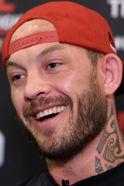 Tom Duquesnoy ha trabajado con Mark Godbeer en 1 ocasiones