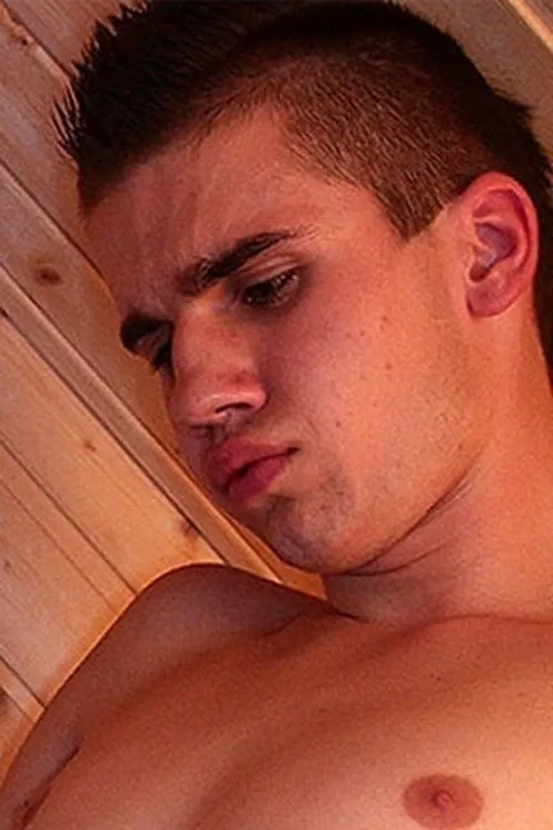 Mark Godin interpretando a (archive footage)