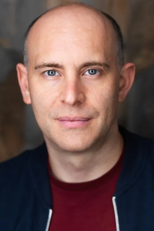 Mark James Fernandes en su biografía y filmografía