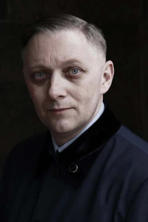 Alexander Hacke ha trabajado con Mark Reeder en 3 ocasiones