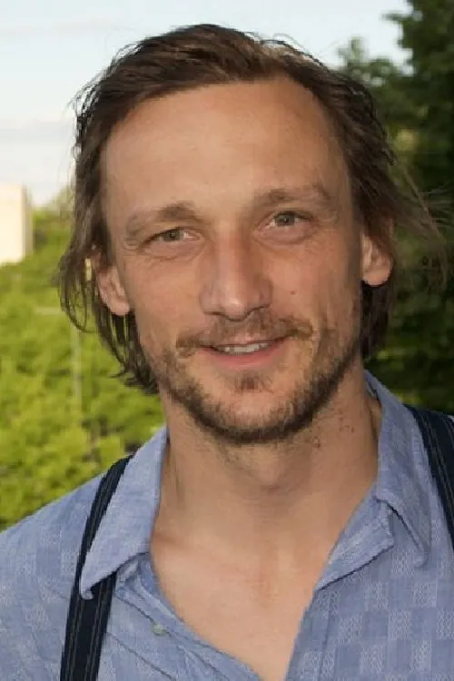 Marko Mandić interpretando a Matija 2