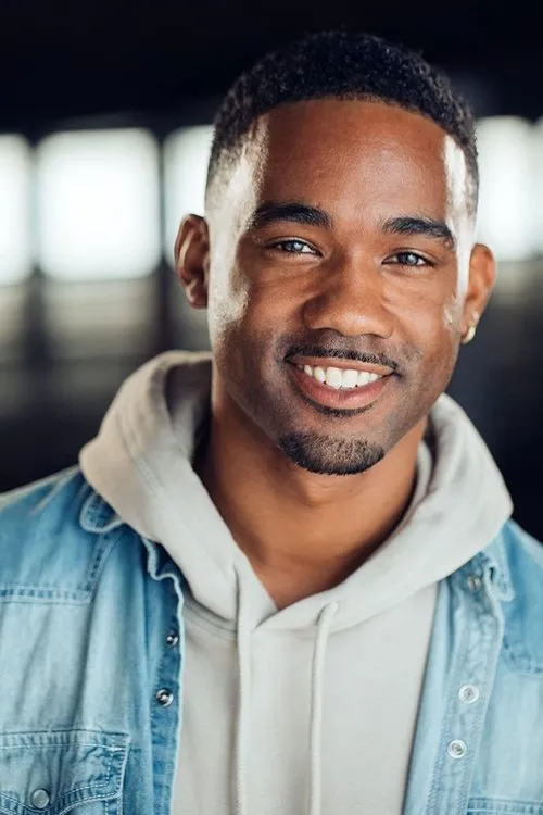 Louis Deon Jones ha trabajado con Marquez Williams en 1 ocasiones