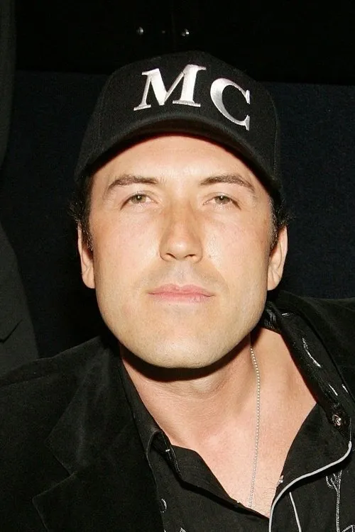 Joseph Baena ha trabajado con Mars Callahan en 1 ocasiones