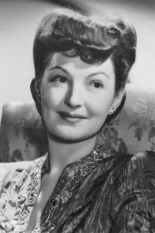 Marta Linden interpretando a Mary Collins