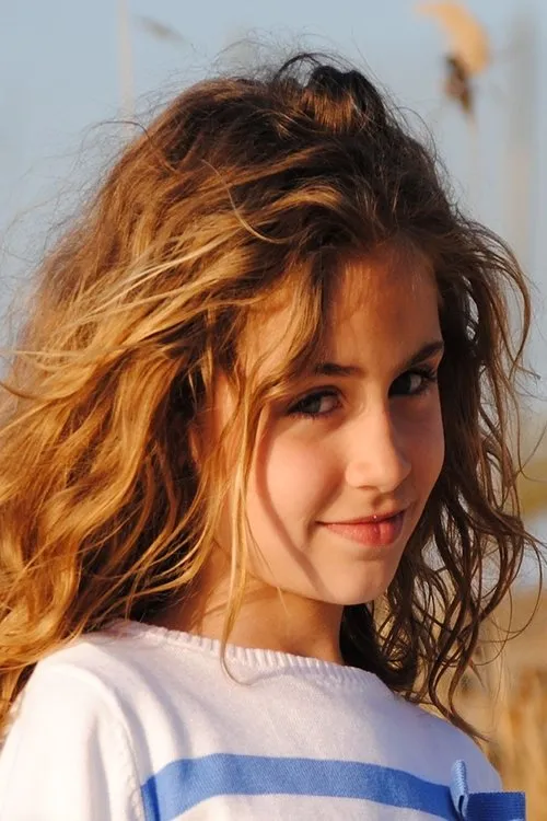 Emma Lovett ha trabajado con Marta Villa en 1 ocasiones