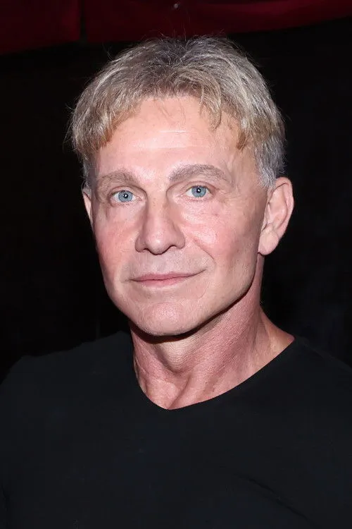 Martin Maxa interpretando a Marek