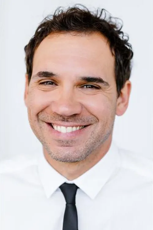 Martin Tremblay en su biografía y filmografía