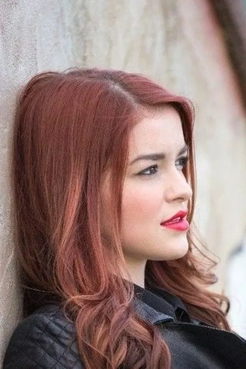 Mary Austin — personaje: Lil