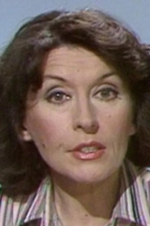 Mary Marquis interpretando a Studio Presenter