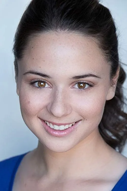 Mary Nepi interpretando a Sara Steinberg