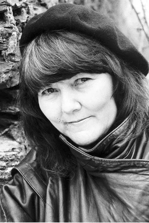 Foto de perfil del actor Mary Riggans en el reparto