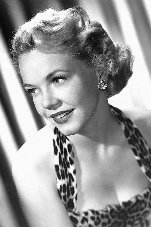 Mary Shipp interpretando a