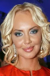 ???????? ????????? ha trabajado con Маша Малиновская en 1 ocasiones