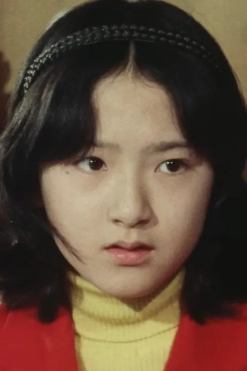 Masami Hasegawa interpretando a Mako Kenmochi