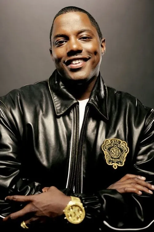 Mase interpretando a Self