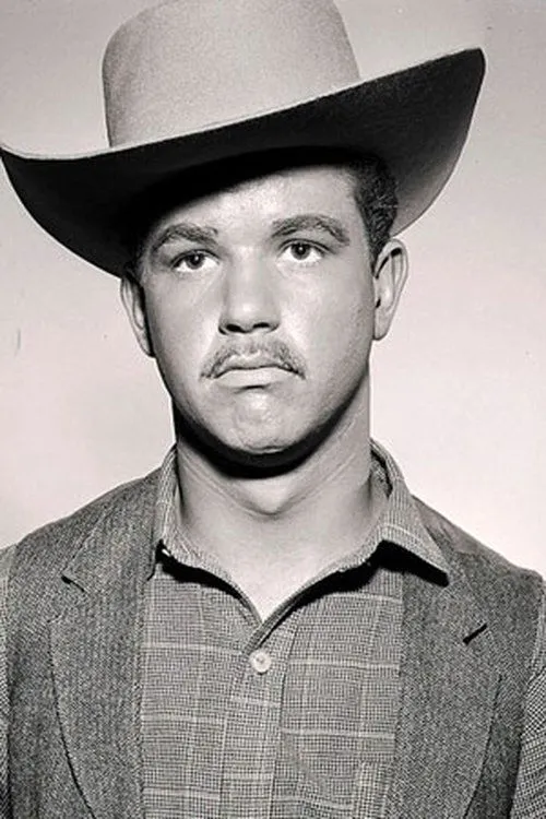 Mason Alan Dinehart interpretando a Rollo (as Alan Dinehart III)