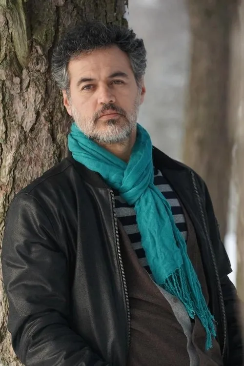 ????? ?????????? ha trabajado con Masoud Yousefi en 1 ocasiones