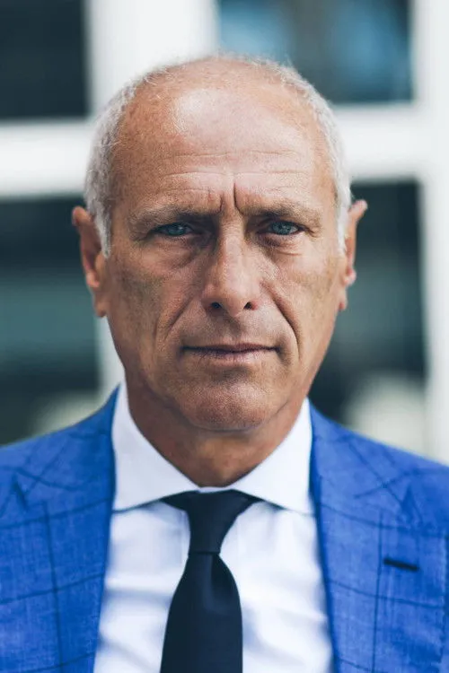 Massimo Caputi en su biografía y filmografía